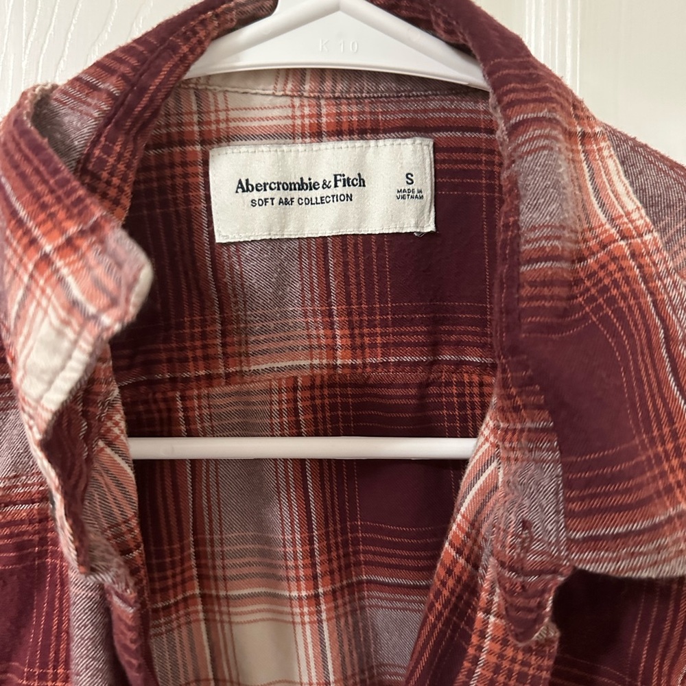 Abercrombie & fitch flannel - Picture 2 of 3